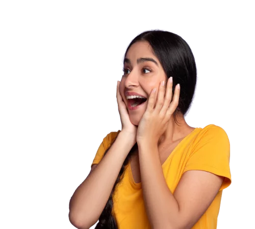 Mujer feliz participando en encuestas